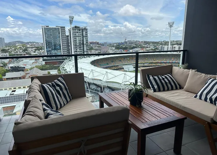 Modern Meets The Gabba