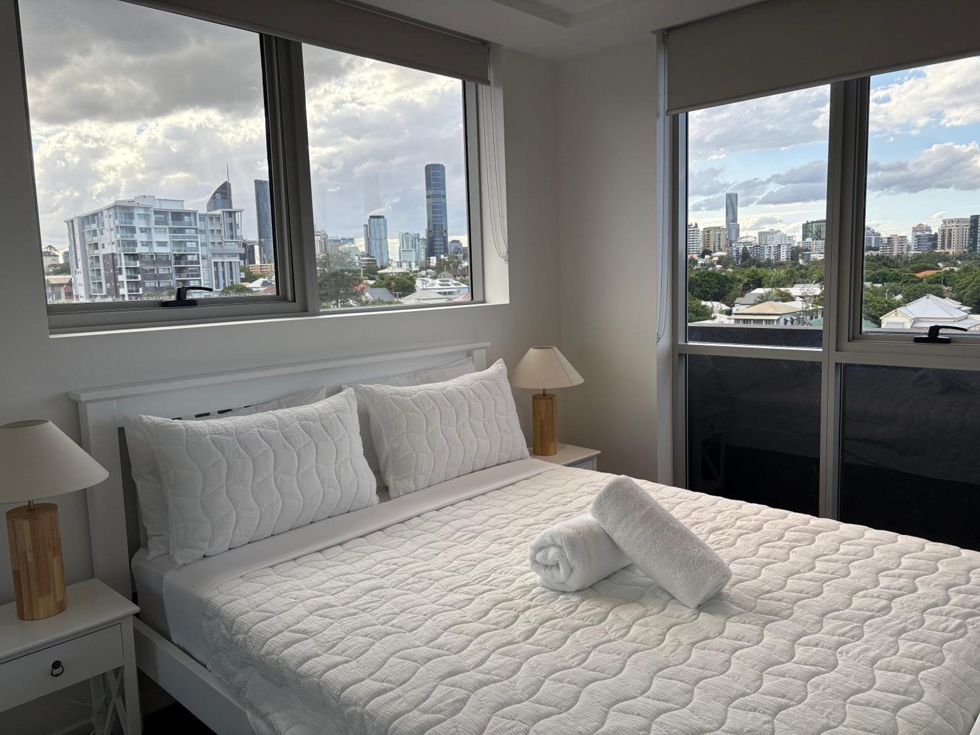 Apartment Modern Meets The Gabba Brisbane
